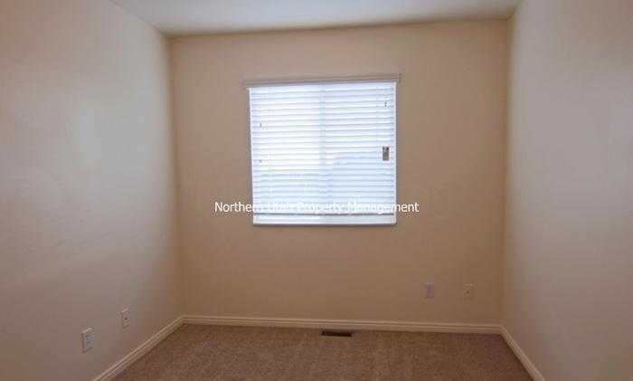 /static/images/house/1898/0b1b172f14a50f7be168c79ad04389eb.jpg